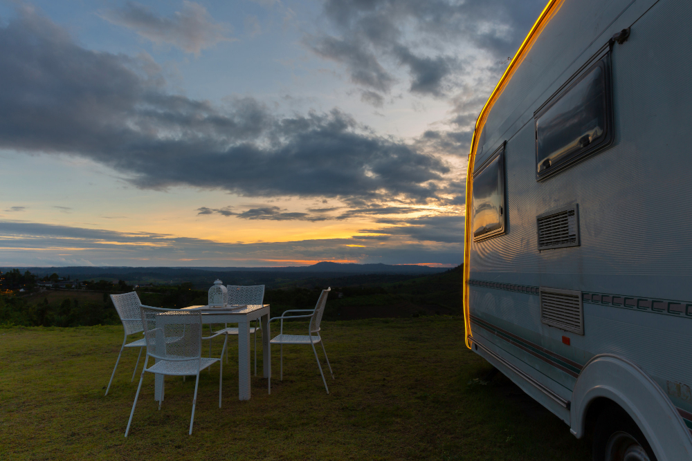 campsite-with-caravans-dusk-time